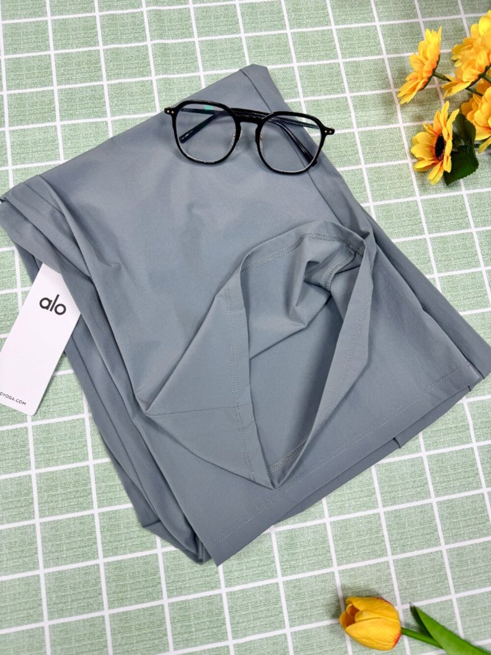 Authentic ALO Yoga Steel Grey (regular )Suit UpTrouser 👖🥰 Brand New - Picture 8 of 10